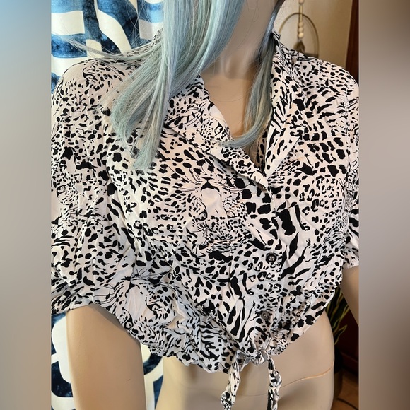 Basil Lola Crop Top leopard Print Tee - Picture 2 of 7